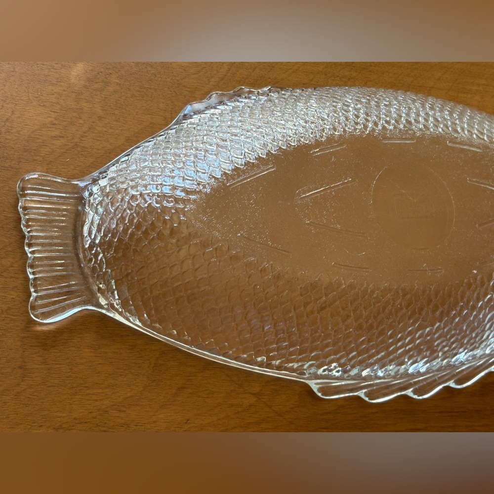 Vintage 18” Glasbake by McGee Glass Fish Baking or Serving Platter - Picture 6 of 11